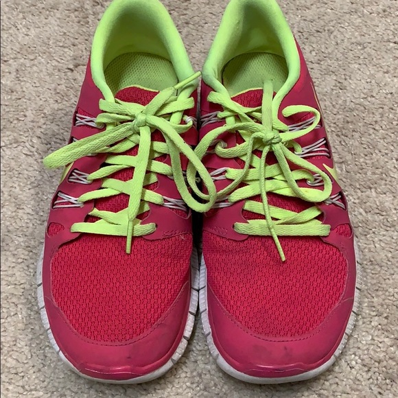 Nike Free 5.0 sneakers pink and yellow - Picture 2 of 5